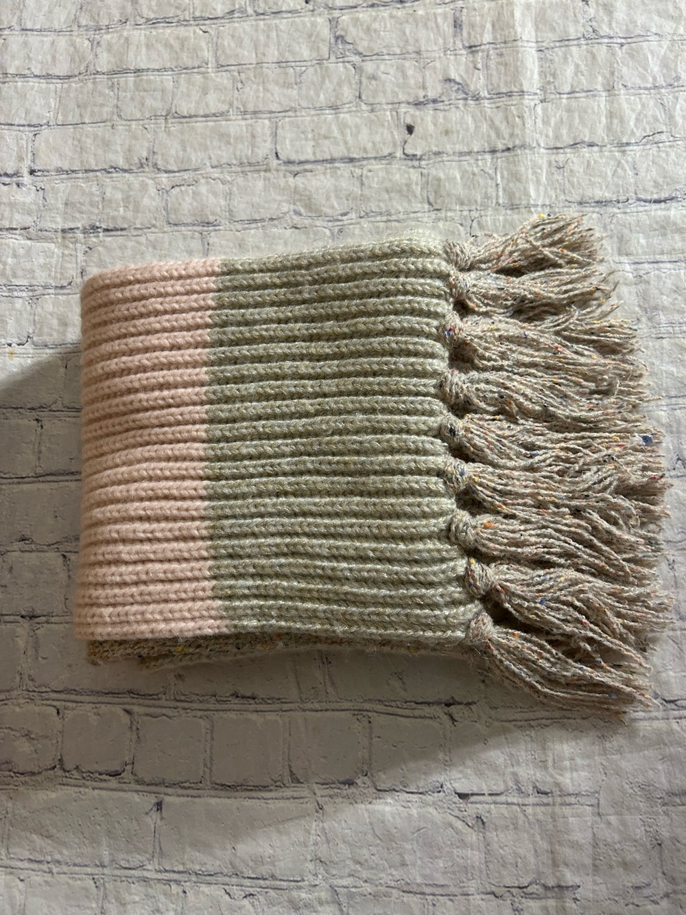 J.CREW WOOL BLEND WITH METALLIC LONG OBLONG LIGHT PINK/TAN SPECKLED FRINGE SCARF